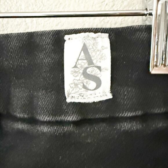 ALTAR'D STATE | Worn Raw Hem Black Wide Flare Denim Stretch Jeans | 32, 14, XL - Picture 6 of 10